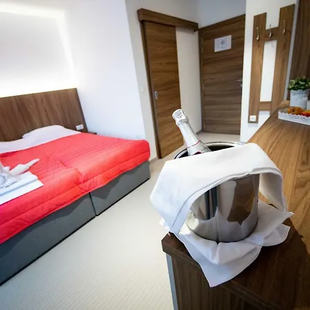 Inn Prenocisce Pugelj